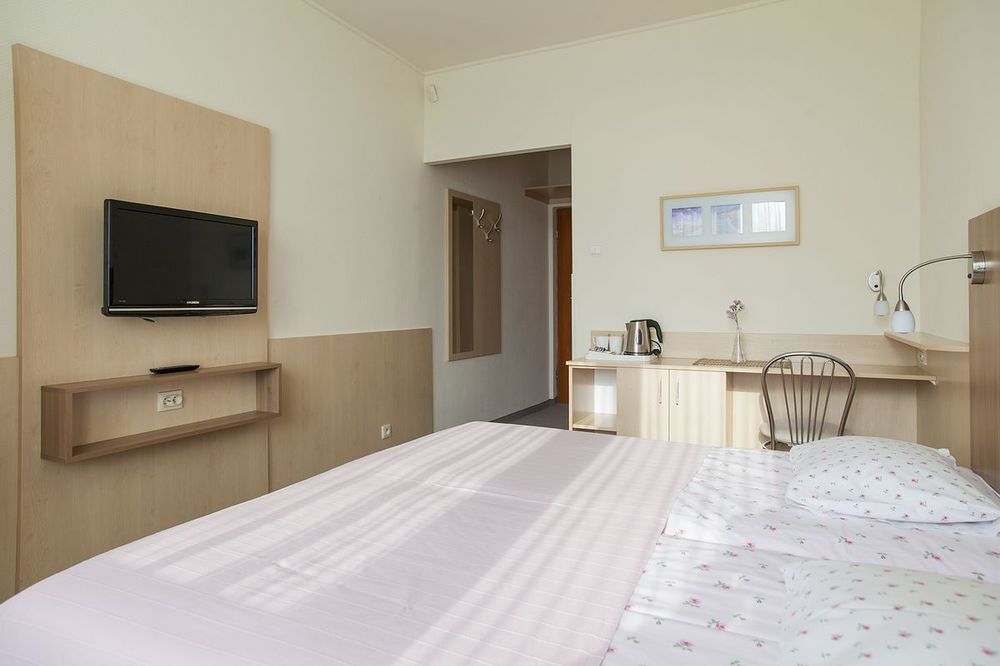 Eden Resort & Spa 梅尔诺 外观 照片